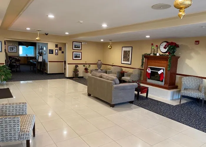 Fairgrounds Hotel 2*