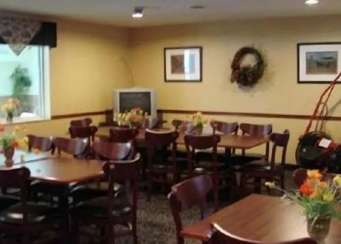 Hotel Fairgrounds 2*